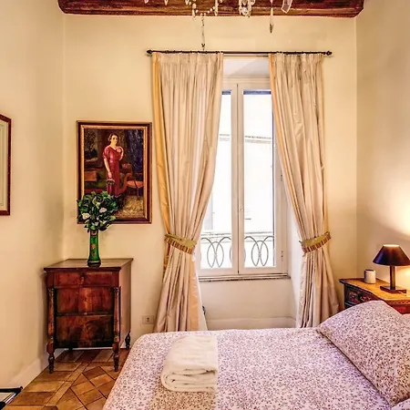 Exquisite By Piazza Navona Apartment