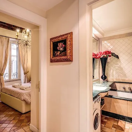 Exquisite By Piazza Navona